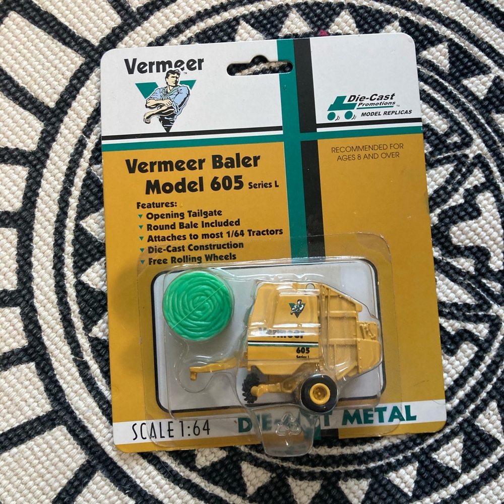 Vermeer die cast baler model 605